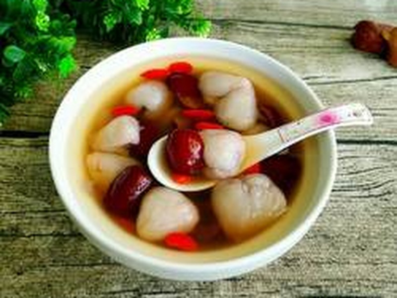 枸杞红枣荔枝汤