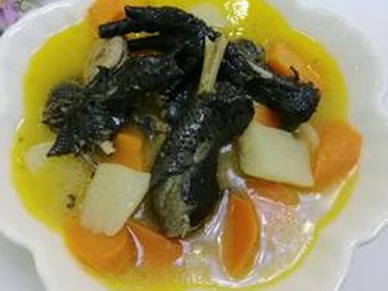 山药胡萝卜炖乌鸡