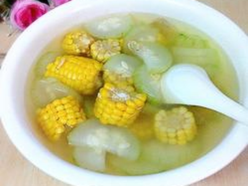 鲜味玉米节瓜汤
