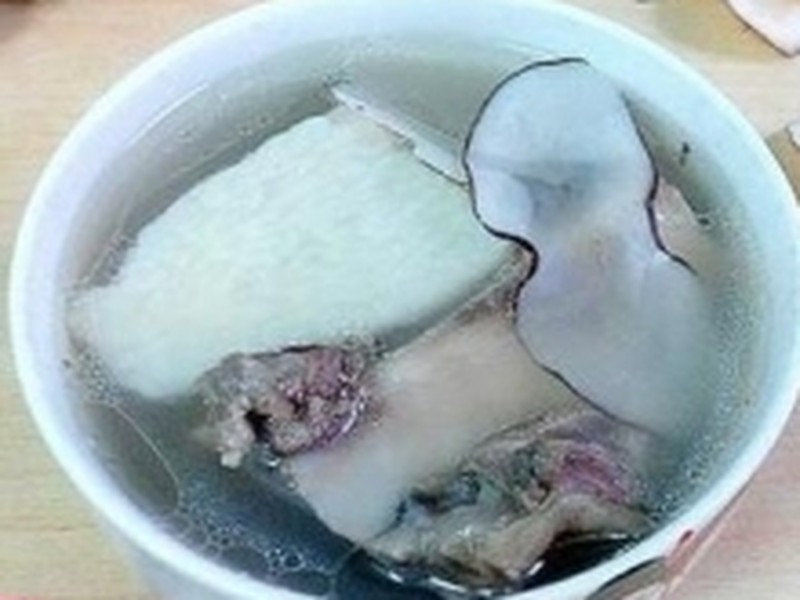 海底椰淮山猪骨汤