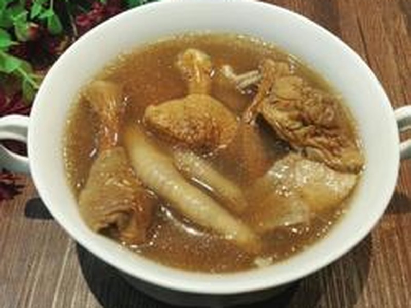 姬松茸凤爪汤