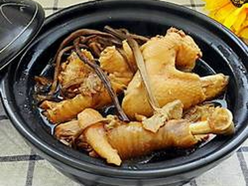 茶树菇炖柴鸡