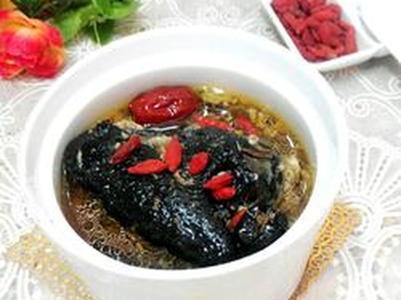 电饭煲乌鸡煲汤