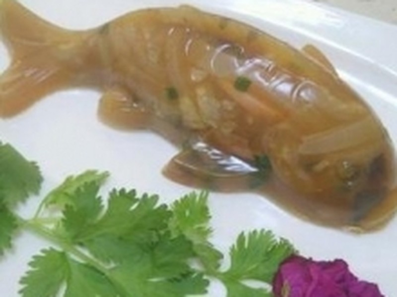 鲤鱼猪皮冻