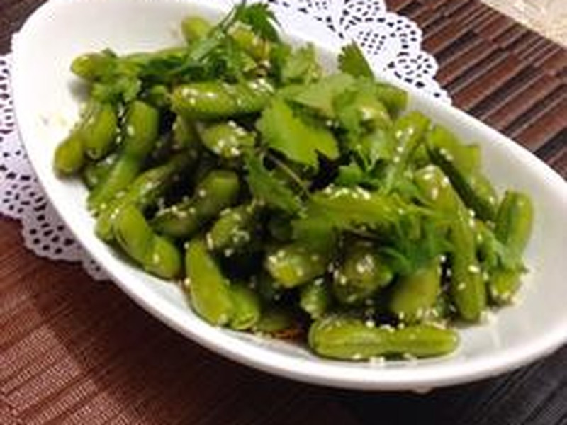 爽口红油毛豆