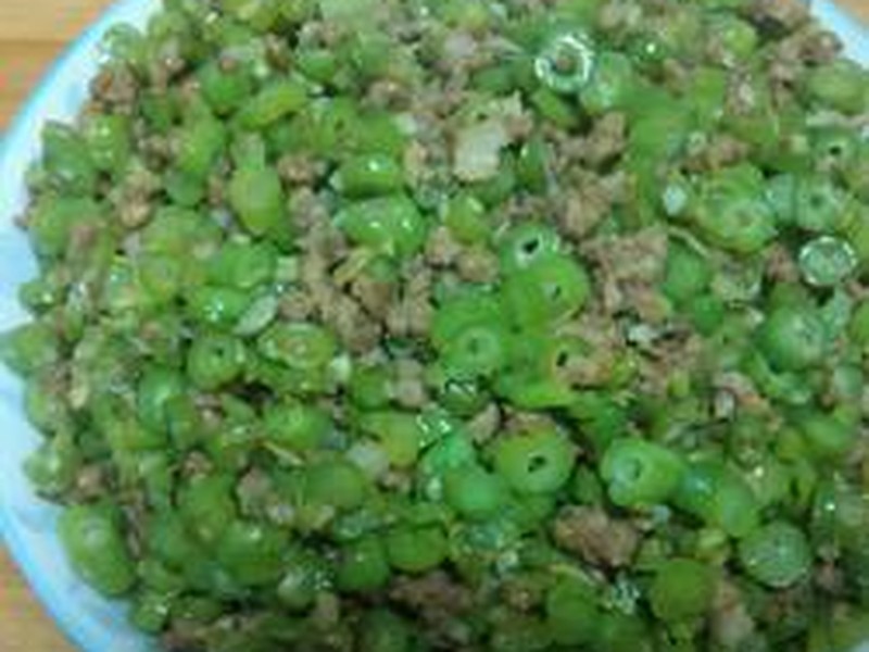 豆角炒肉沫