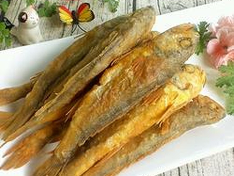 油炸小黄鱼