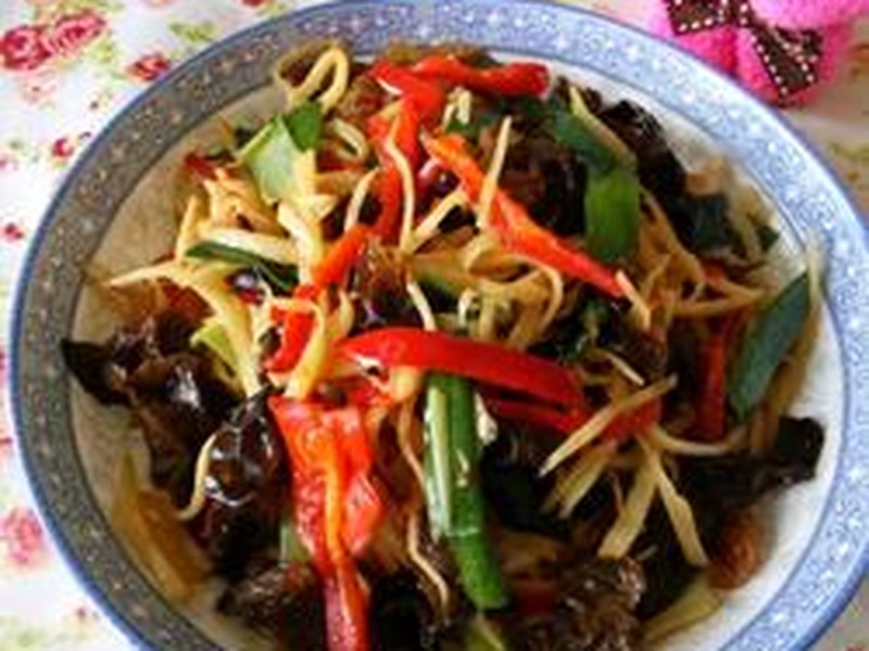 茭白木耳炒肉
