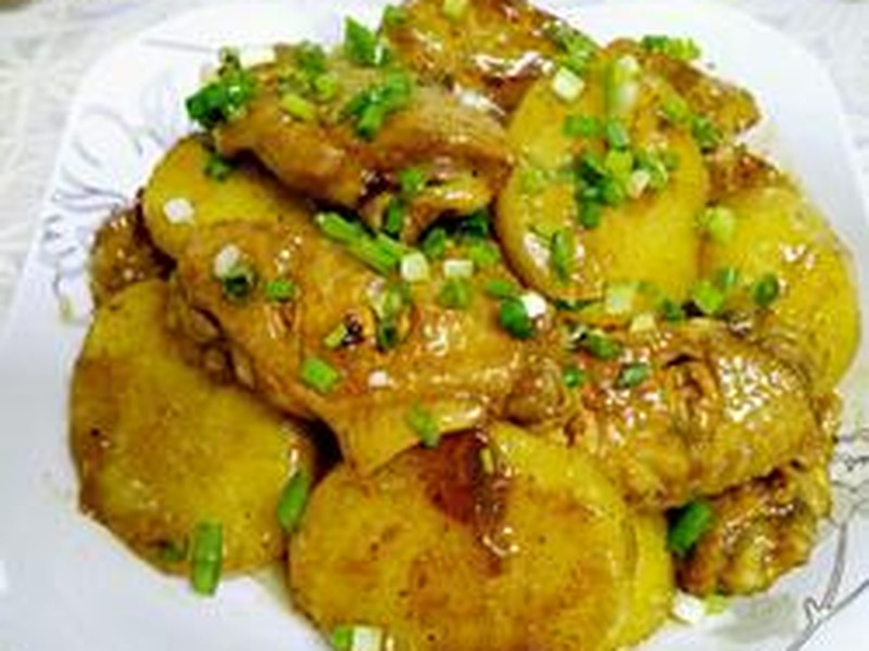 土豆烧鸡翅