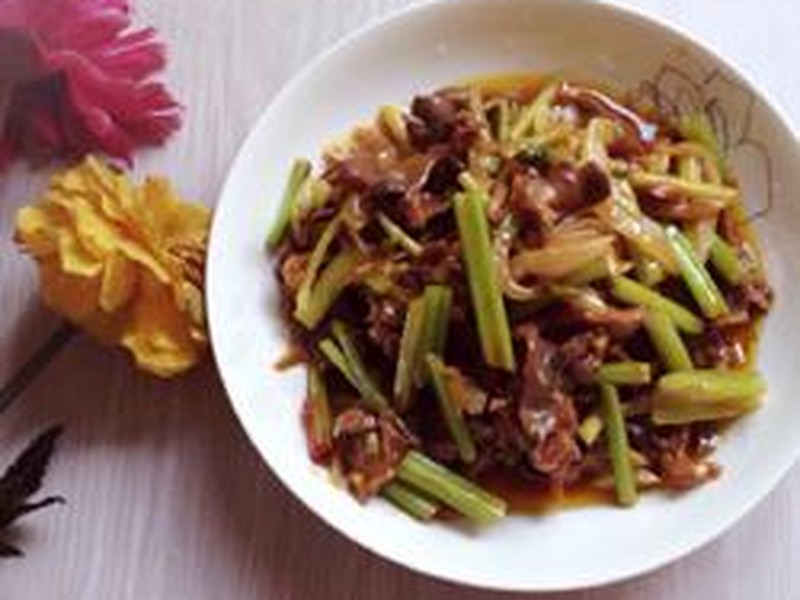 爆炒鸡胗
