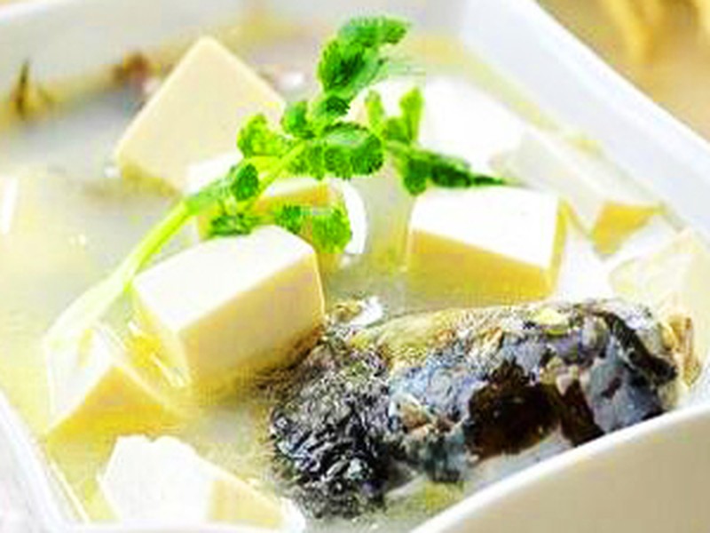 鲫鱼豆腐汤