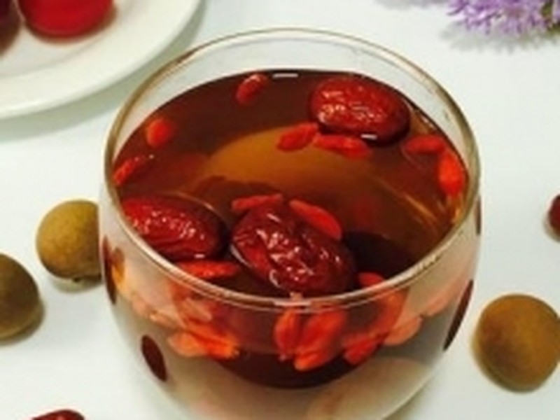 桂圆红枣枸杞茶