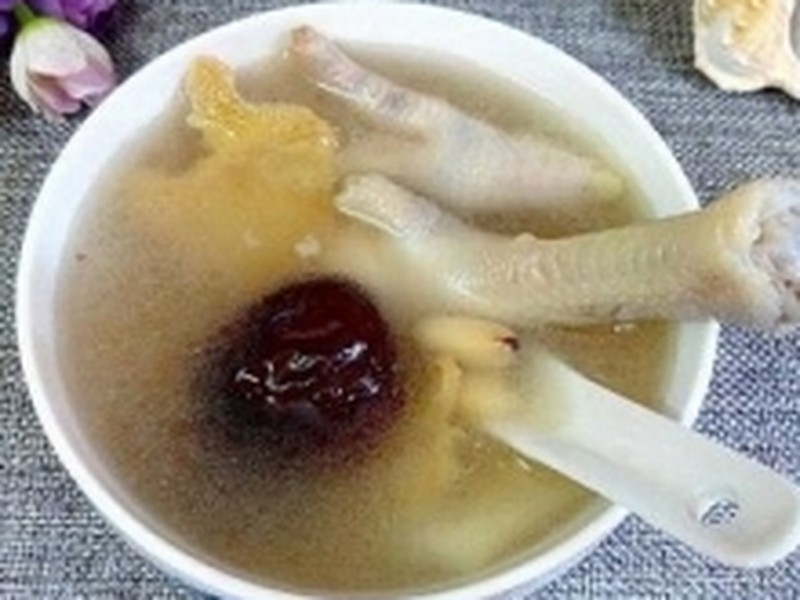 扁豆淮山鸡爪汤