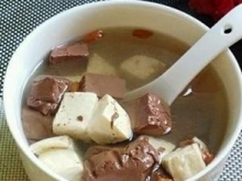 猪红豆腐汤