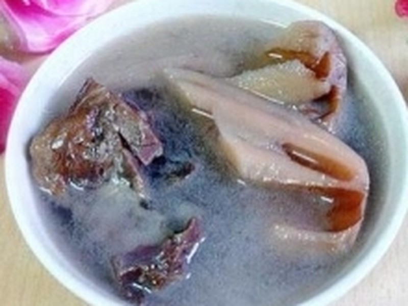 莲藕腊鸭汤