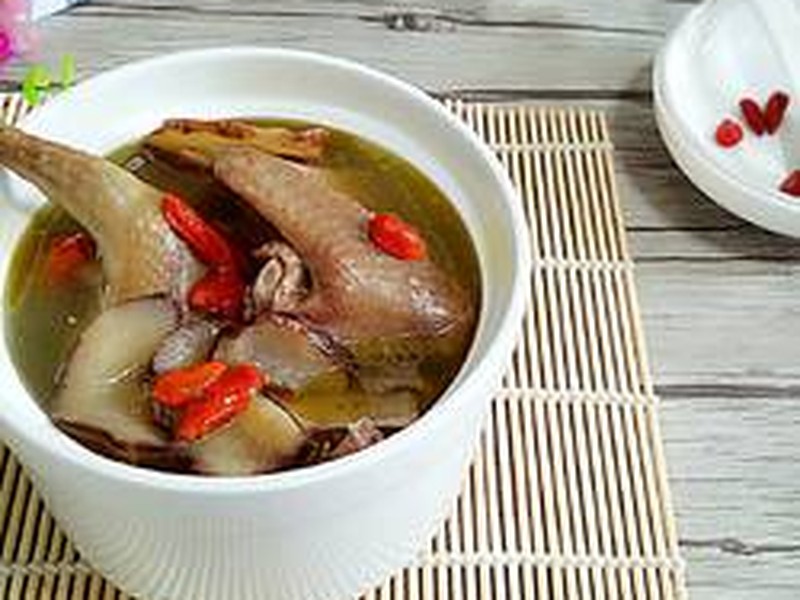 天麻乳鸽汤