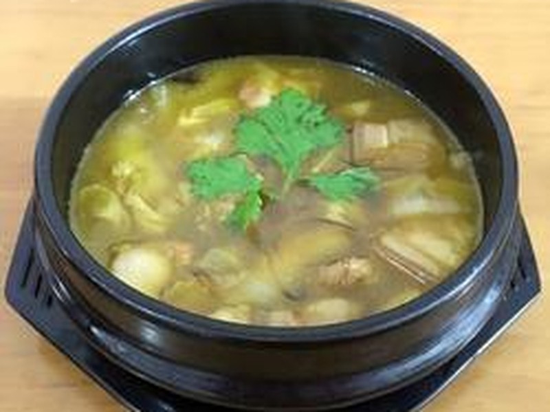 猪肉白菜粉丝煲